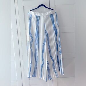 New! Jhoan Sebastian Grey Pleated wide Pants 1X